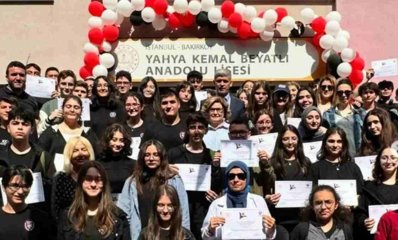 Yahya Kemal Beyatlı Anadolu Lisesi Yorumları